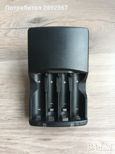 Зарядно устройство за батерии 1,5V АА / AAA, снимка 1