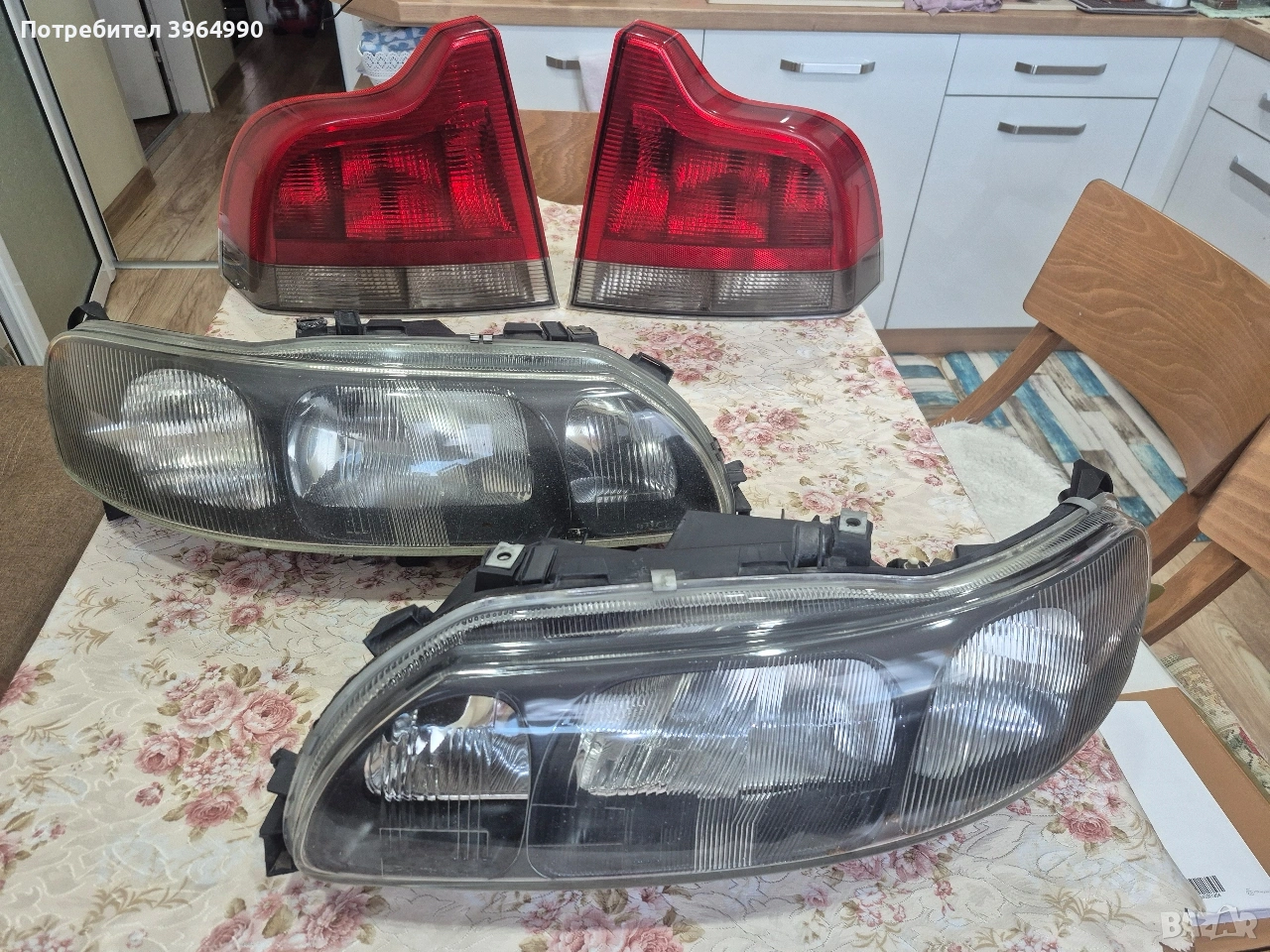 Продавам комплект фарове и стопове за VOLVO C60 , снимка 1