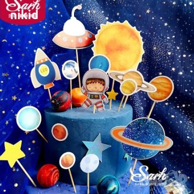 Космонавт ракета Планета летяща чиния звезди  картонени топери украса за торта рожден ден, снимка 1