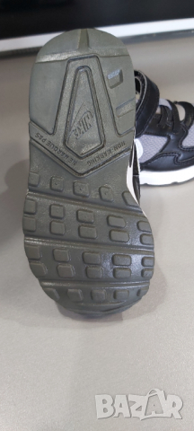 NIKE AIR MAX 26 номер без забележки , снимка 2 - Детски маратонки - 36531314