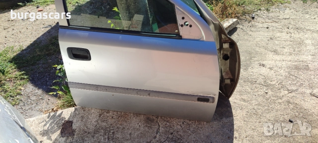 Врати предни задни лява дясна Opel Astra G комби - 100лв, снимка 3 - Части - 51809380