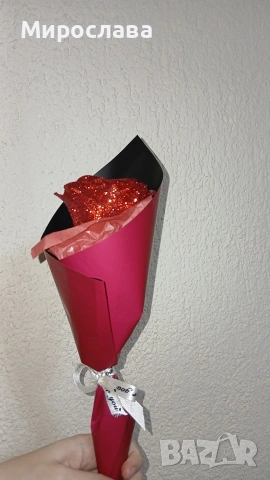 Малко букетче с брокатена роза, снимка 2 - Други - 53525105