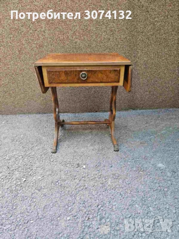 Английска масичка с интарзия