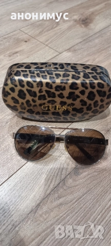 Очила Guess