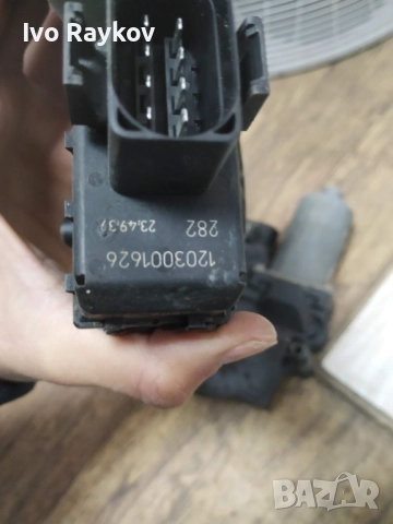 Моторче стъклоповдигач врата Audi A6 2000г.(задна дясна) 0130821785 EB, снимка 9 - Части - 52321592