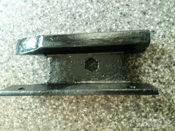 Наковалня тип релса с дължина 35 см. и тегло около 15 кг., снимка 1