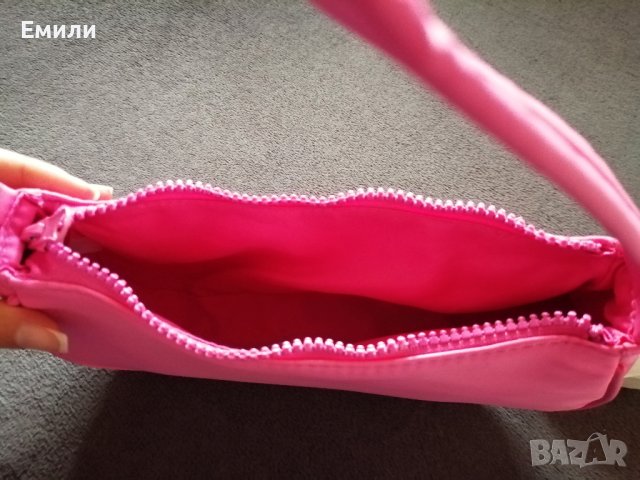 Текстилна малка дамска чанта за рамо в розов цвят, снимка 16 - Чанти - 43734395