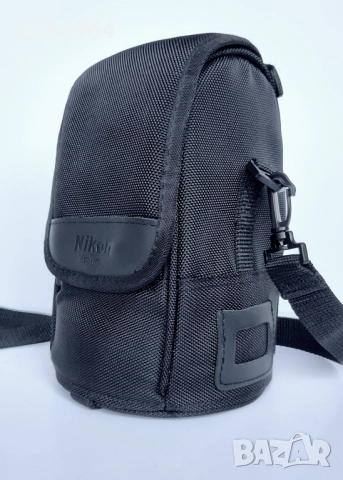 Калъф за обектив Nikon CL-M3 - много запазен.