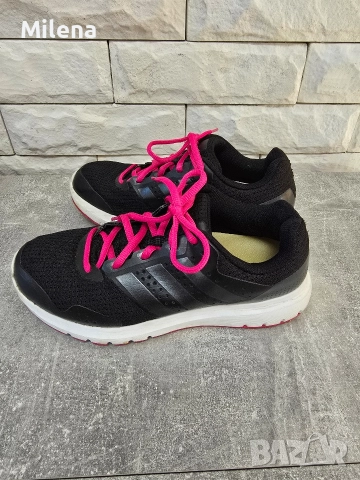 Маратонки Адидас , снимка 2 - Маратонки - 52746589
