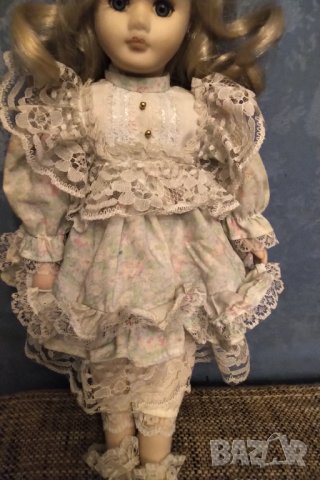 Стара колекционерска порцеланова кукла , снимка 4 - Колекции - 34929175