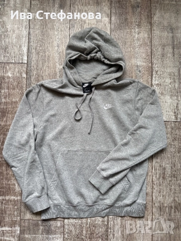 Нов мъжки оригинален суичър качулка  сив ватиран 100 % оригинален марков Nike nike Найк , снимка 2 - Спортни дрехи, екипи - 52515687