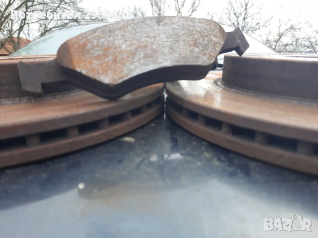 Спирачни дискове и накладки за Ford ka, снимка 3 - Части - 43368602