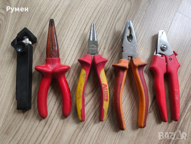 Инструменти за електротехници