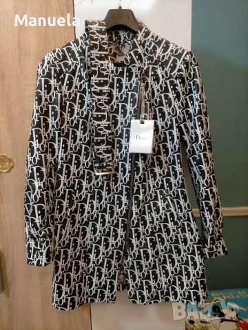 Естествена кожа Манто Dior, снимка 1