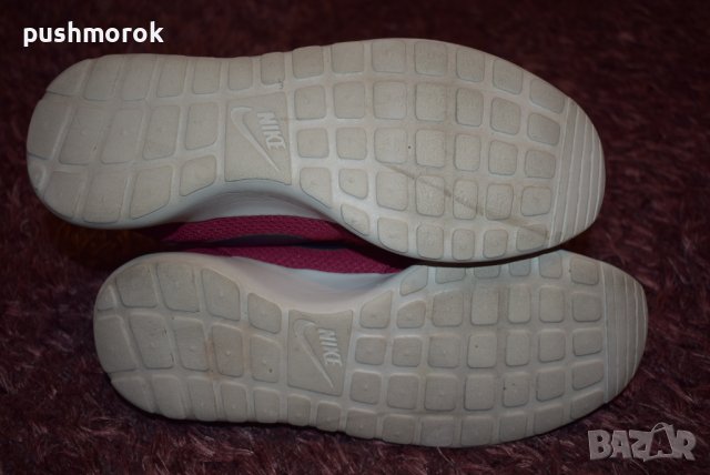 Nike Roshe Run 40 номер, снимка 6 - Маратонки - 37109171