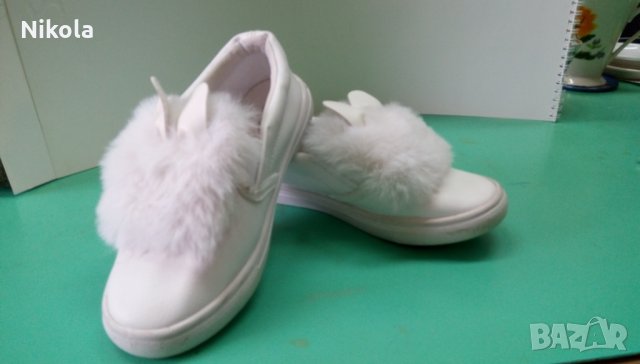 Детски бели спортни обувки Fashion с пухчета и ушички - като зайче, снимка 12 - Детски маратонки - 27332778