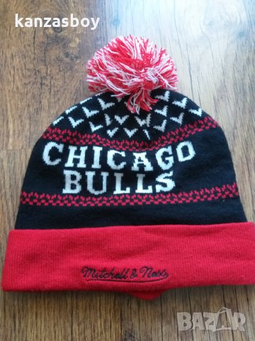 mitchell and ness chicago bulls winter cap - страхотна зимна шапка КАТО НОВА, снимка 3 - Шапки - 34763249