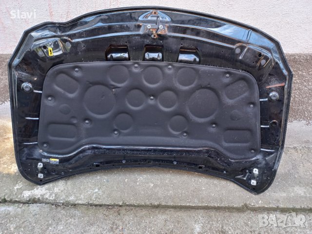 Преден капак за Мерцедес GLA, снимка 10 - Части - 36693564
