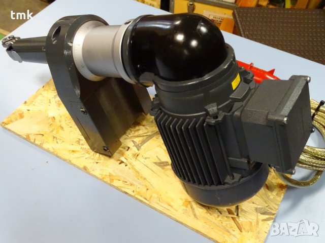 Ъглова високооборотна глава Deckel Corner Milling Spindle Head 2036, снимка 8 - Резервни части за машини - 32821126