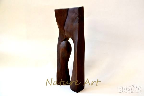 Скулптура от дърво ръчно изработена