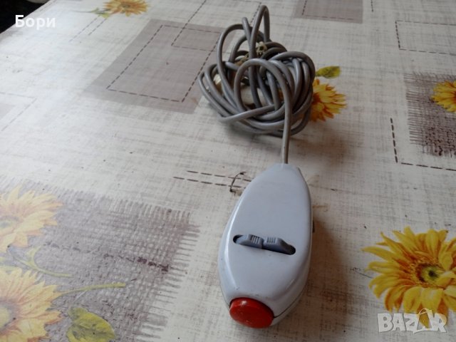 Дистанционно за диапроектори, снимка 2 - Плейъри, домашно кино, прожектори - 40781938