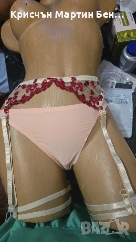 Колан жартиер с жартиери за крака + чорапи 7/8 