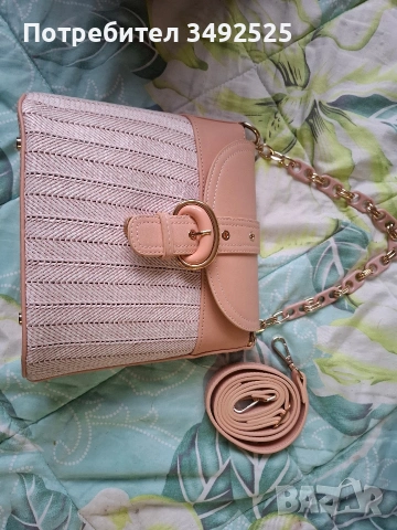 Дамска красива чанта, снимка 2 - Чанти - 53275714