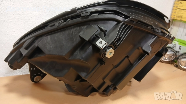 Десен LED INTELLIGENT LIGHT SYSTEM фар за Mercedes SLK (R172) / Мерцедес Ес Ел Ка (2015-2020), снимка 15 - Части - 52827881