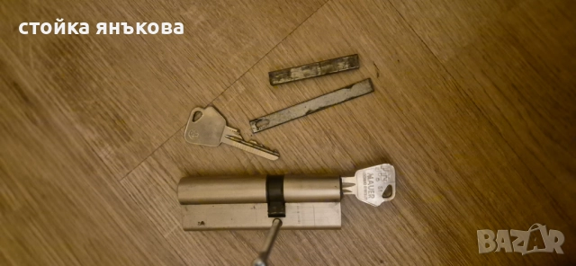 Продавам брава патрон и дръжки, снимка 4 - Интериорни врати - 52348656