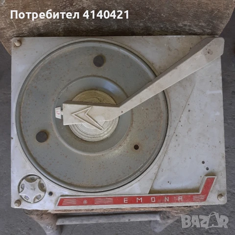 Стар ретро грамофон