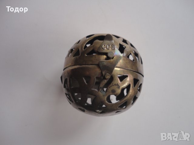 Ажурен бронзов свещник топка  маркиран , снимка 3 - Декорация за дома - 43559678