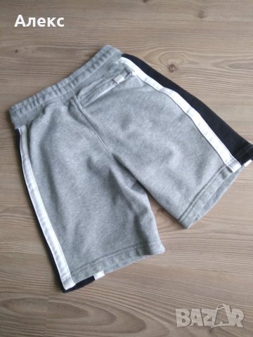 Nike - къси панталони 137 - 147 см, снимка 5 - Детски къси панталони - 39912190