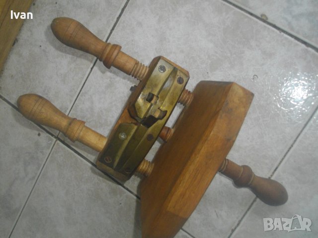 Ново Бъчварско Българско Ръчно Дървено Ренде-Старо Качество-3 Ножа-Голямо-Със Стяги-Дърводелско, снимка 5 - Стяги - 42986331