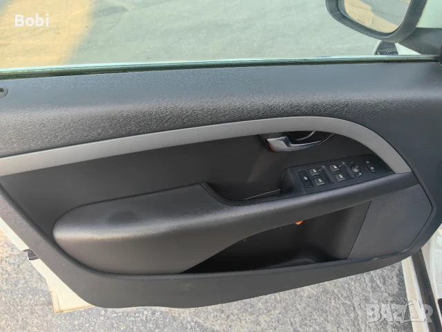 Volvo V70 V70 D5Automatic, снимка 11 - Автомобили и джипове - 50707450