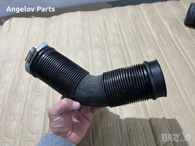 Въздуховода на филтърната кутия за VW Golf 3 1.6 (75 коня), снимка 2 - Части - 43740183