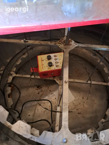 Центрофуга за мед 24 рамки, снимка 2 - Друго търговско оборудване - 51027594