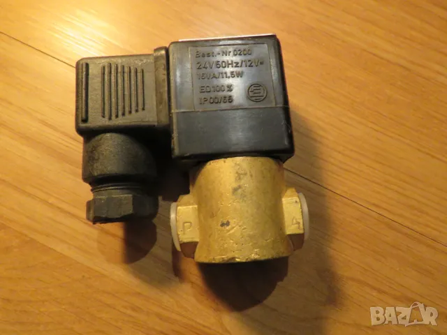 български електромагнет вентил 1/4 захранване 24 волта променливо или 12 волта право   ЗИТА -Русе.