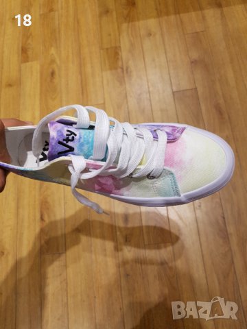 Дамски обувки, снимка 2 - Дамски ежедневни обувки - 40513377