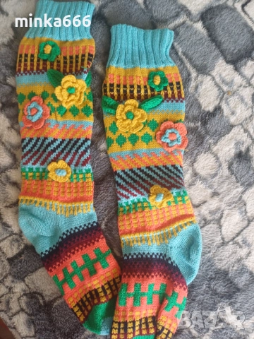 Дамски чорапи.Ръчно плетиво