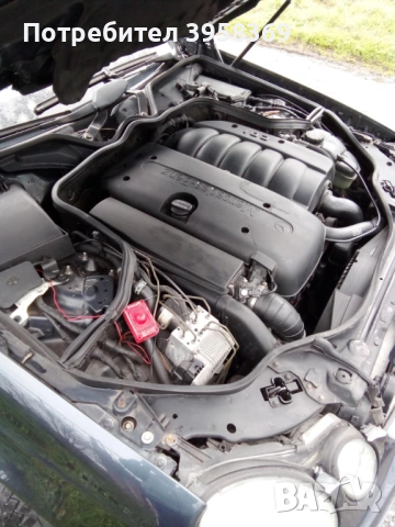 Продавам Мерцедес Е270, снимка 4 - Автомобили и джипове - 53571998