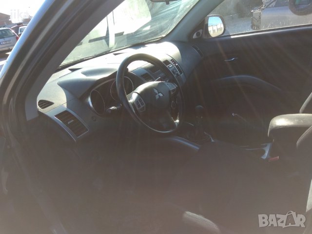 Mitsubushi Outlander 2.2Di-D 4WD 2010г на ЧАСТИ, снимка 8 - Автомобили и джипове - 39155992
