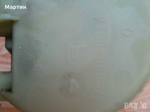 Казанче ( съд ) за хидравлично масло ( хидравлична течност )  за Рено Меган Сценик, снимка 4 - Части - 28614638
