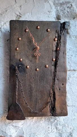 Стенен Часовник Старо Дърво с Огрибка-Арт Акцент с Характер