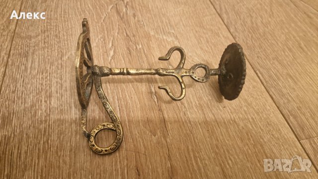 Кован езически свещник, Месинг., снимка 2 - Антикварни и старинни предмети - 43792830