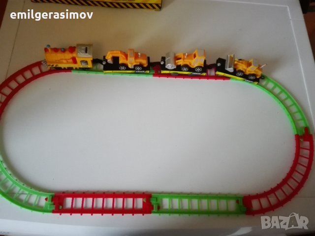 Детски играчки - влакче и рекламни камиончета ., снимка 2 - Влакчета, самолети, хеликоптери - 34618076