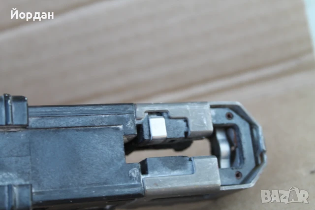 Пистолет за дърво и гипсокартон ''Hitachi W4Yd'', снимка 9 - Други инструменти - 51408031