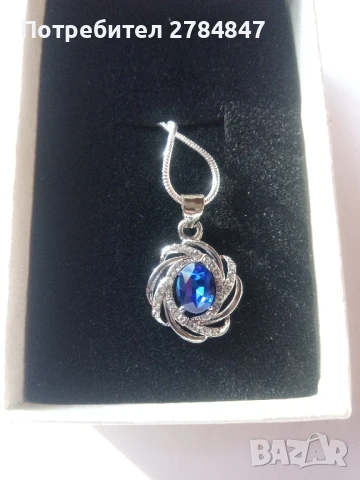 Колие с кристали , снимка 2 - Колиета, медальони, синджири - 50581464