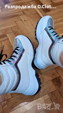 Бели зимни боти с пух 39 номер