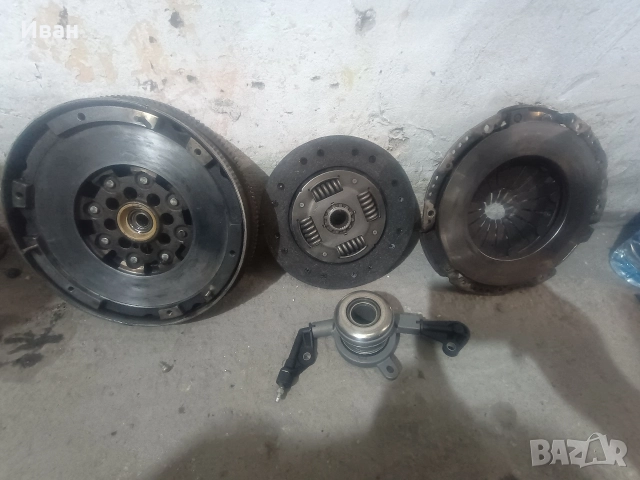 Съединител комплект 2.7cdi, снимка 2 - Части - 52863410