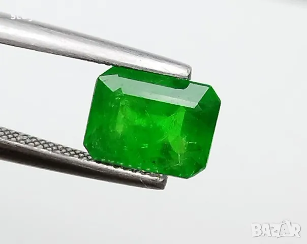 Цаворит гранат в искрящо зелен цвят 1.24кт.! Нов!, снимка 4 - Други - 50394599